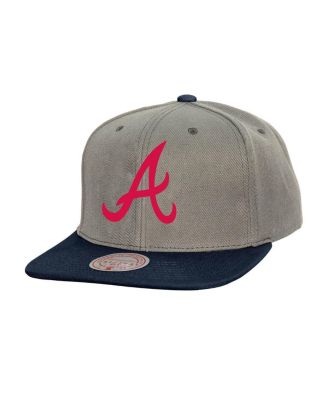 Mitchell & Ness - Men's Gray Atlanta Braves Basic Flip Snapback Hat
